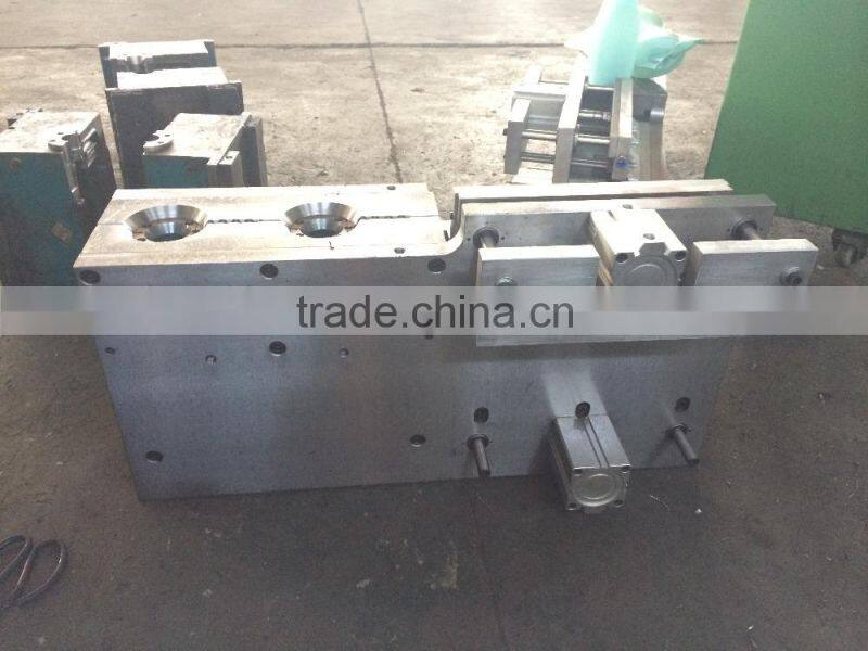 automatic blow mould 3 cavity / deflashing blow mold for hdpe detergent bottle