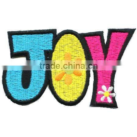 CUPCAKE RHINESTONE APPLIQUE