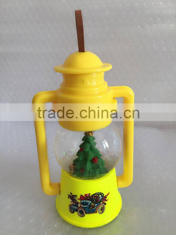 Yellow 2015 Hot Sale 45mm Polyresin Led Christmas Tree Water Globe Latern Design