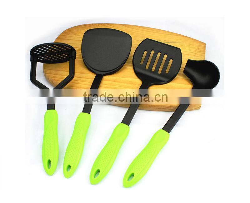 Western Heat-resistant Nylon Kitchenware for Restaurant with colorful PP handle