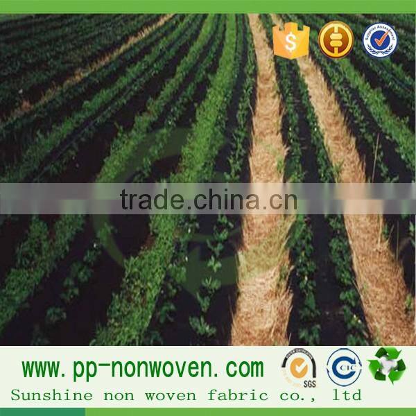 Black nonwoven fabric organic agriculture in weed control cover