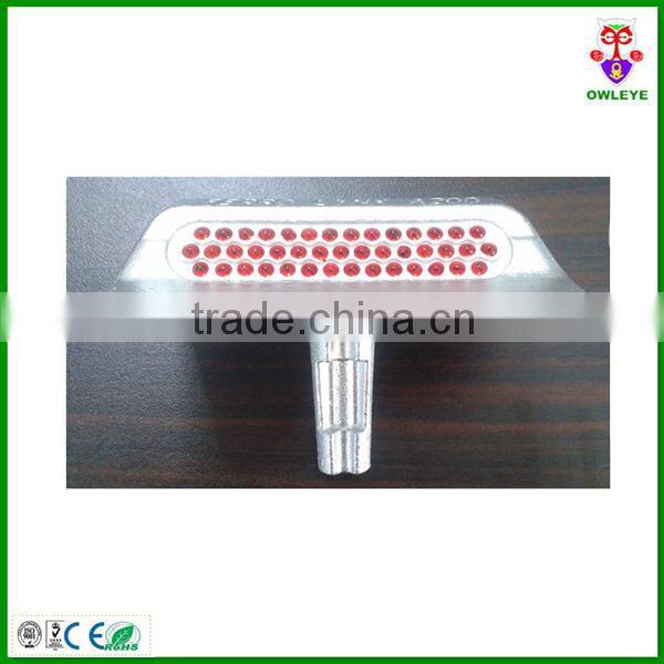 43glass beads road stud reflector for driveway