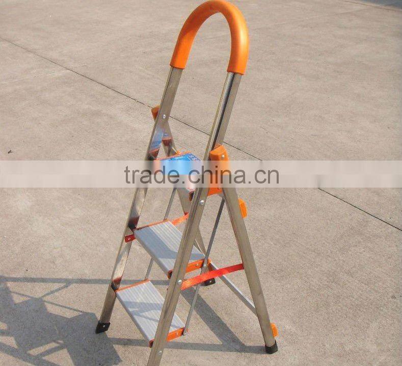 the aluminum 2 step ladder