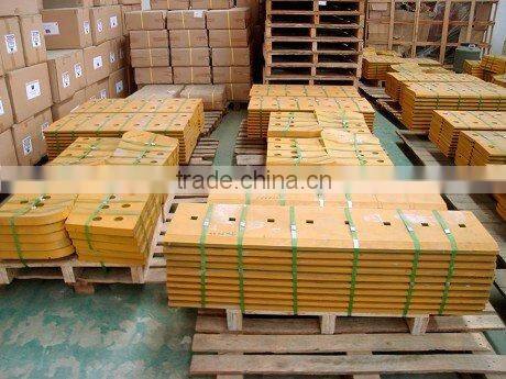 D155 Bulldozer cutting edge end bit assembly with bolt