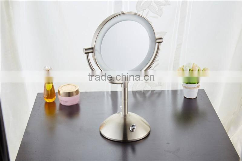 Double-sided battery-operated makeup mirror with 3X magnification, LED mirror