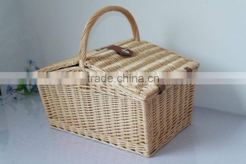 2016 spring new design wholesale valentine gift basket