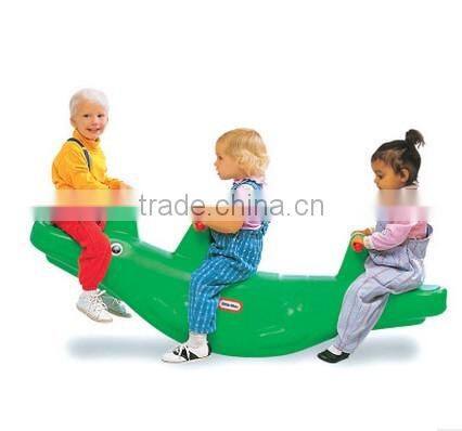 Eco-friendly and funny kids rocking seesaw plastic seesaw for kids 2016