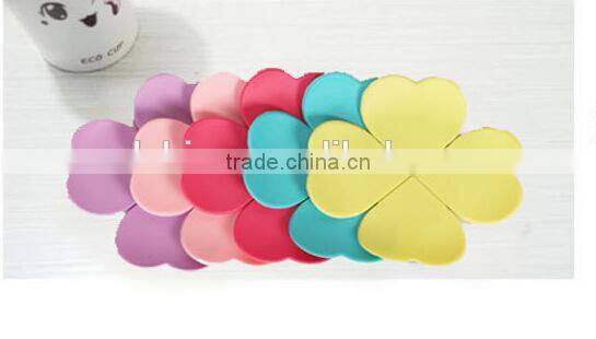 wholesale anti-scalding flower-shaped silicone coaster coffee insulation pad