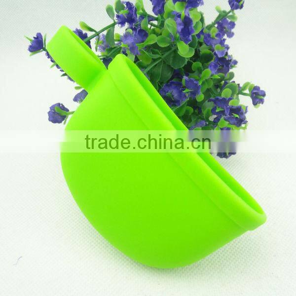 factory price FDA silicone ear shape mitt