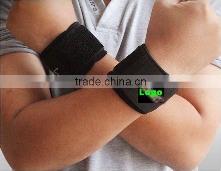 2014 New Design Sport Ice Gel Cooling Wristbands in wholesale