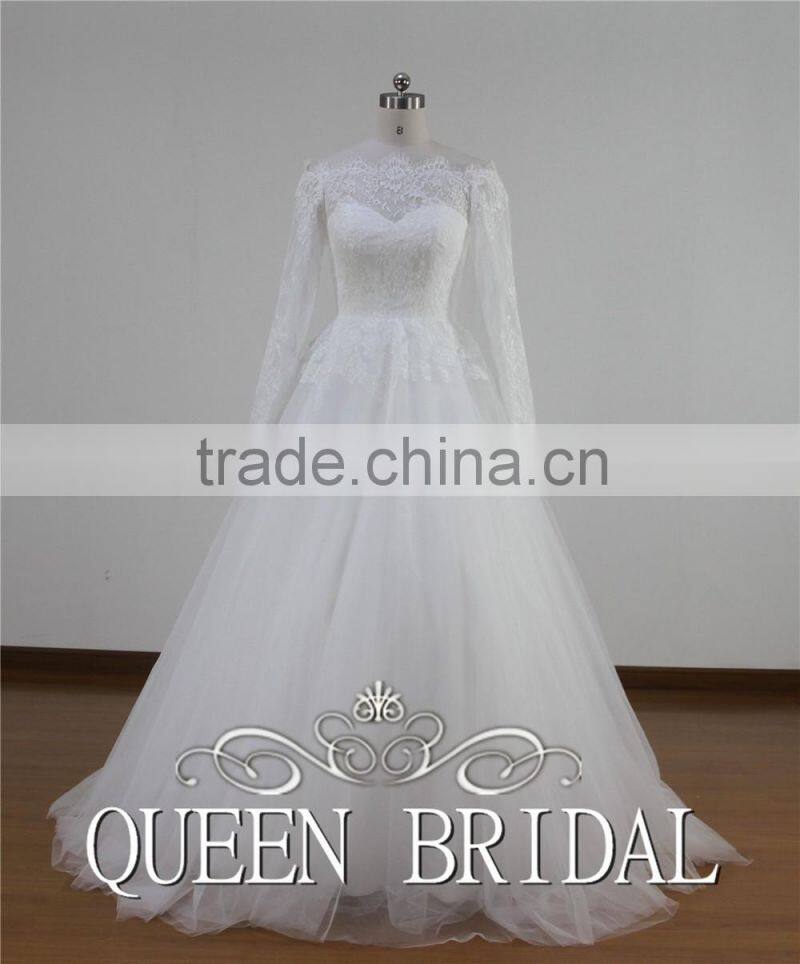 Ball Gown Appliqued Lace Boat Neck Wedding Dress Long Sleeve
