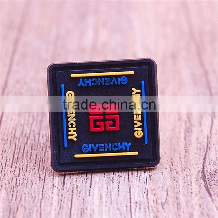 Private fashion sportswear sport shoes t shirt pvc rubber label