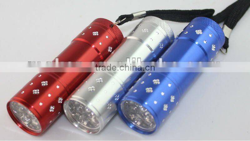 9 LED Flower Engraving Aluminum Flashlight