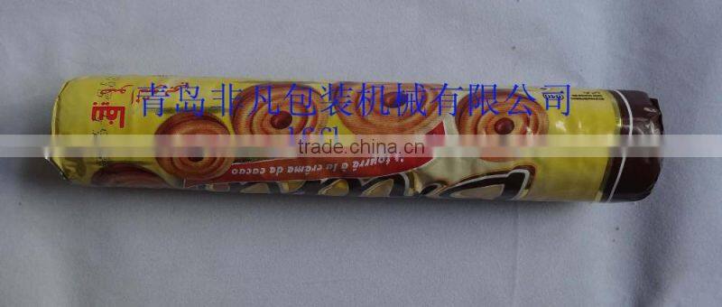 Envelope type biscuit wrapping machine