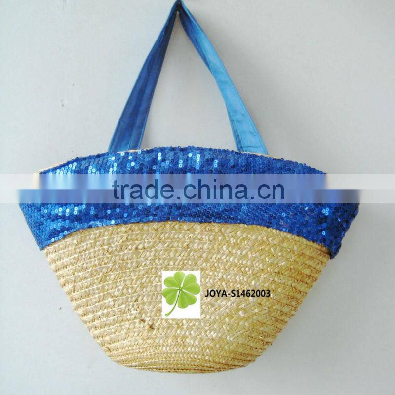 Handmade natural seagrass straw tote bag