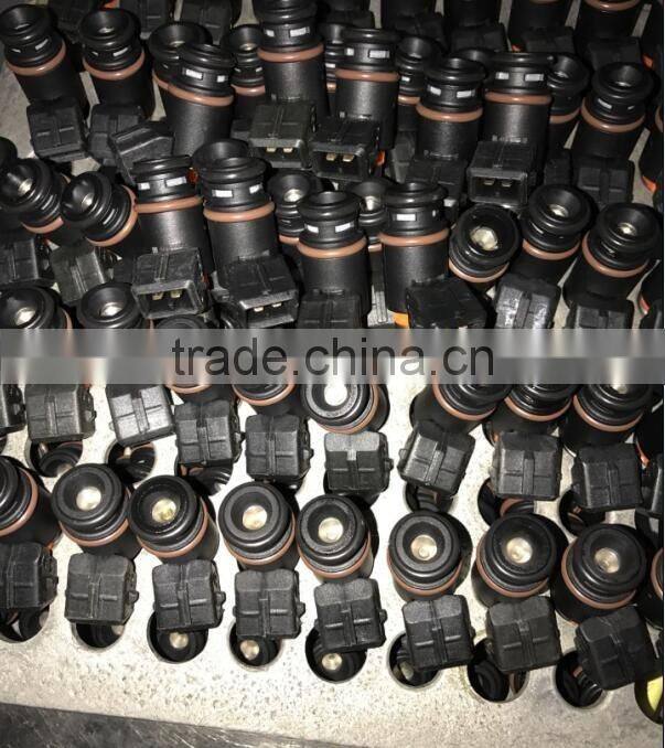 Fuel injector 7700866313 1001-542S A2C59512834 For Renault Clio MEGANE