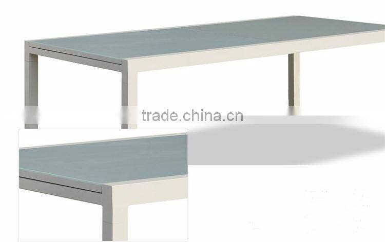 Aluminum Furniture Extendable Table And Mesh Chair