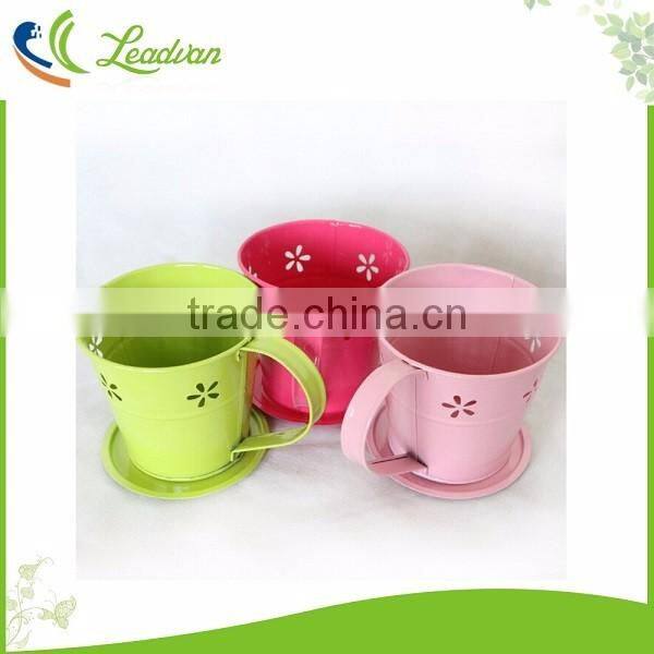 High quality unique shape purple metal color coated flower planter for garden use