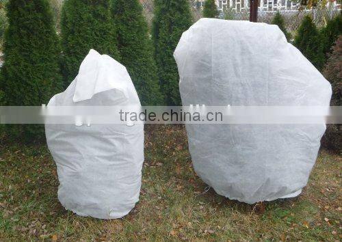 Winter Fleece Protective Cover Bag 80cm x 120cm made of fleece with high UV stabilization for plants