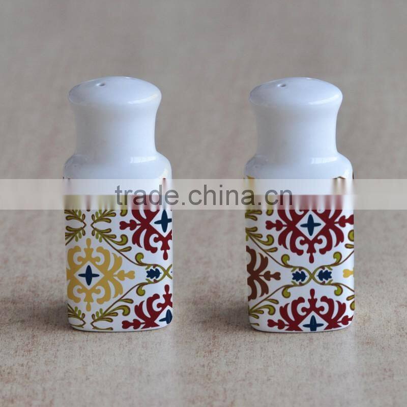 2pcs Salt & Pepper Shaker Set, Porcelain with Decal Printing