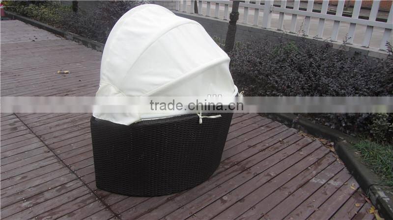Leisure Poly Dog Bed Rattan Pet Bed With Canopy