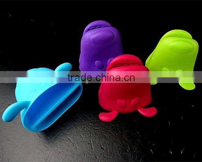 10106 dog head shape Silicone Heat Resistant Grilling BBQ Gloves for Cooking, Baking