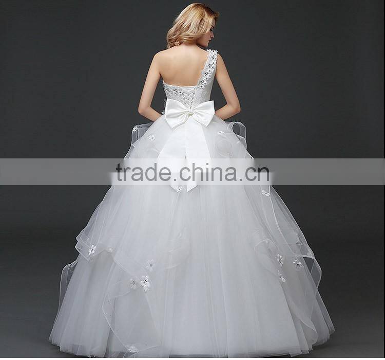 2017 novelty design beaded one-shoulder plus size wedding dress