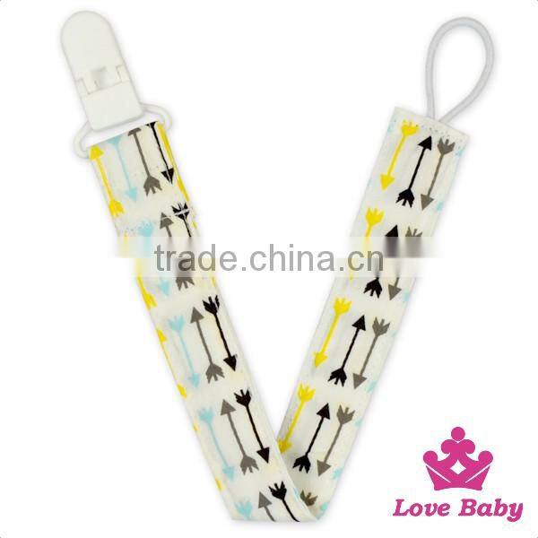 8NZ425 Lovebaby Wholesale Baby Feeding Supplies Cartoon Cotton Fabric With Plastic Clips