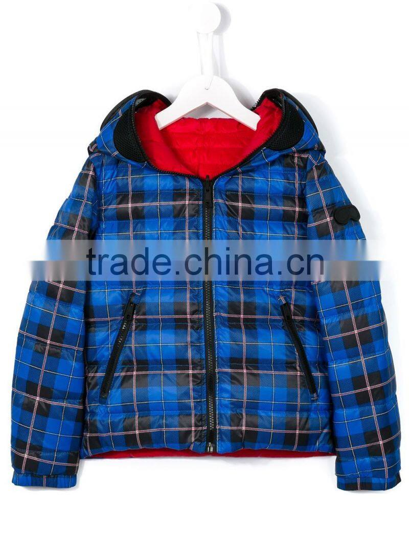 Customed Red and Blue Reversible Windproof Feather Down Puffer Jacket