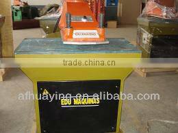 Rubber hydraulic pressure die cutting machine