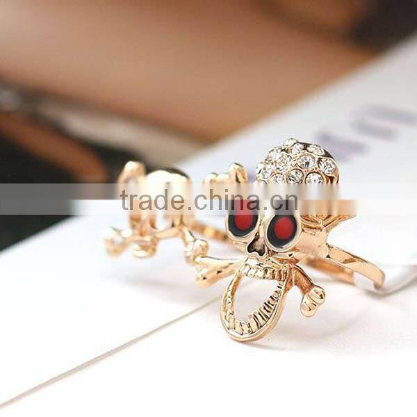 New Design Fashion Hot Selling Skull Two Finger Crystal Rings For Ladies