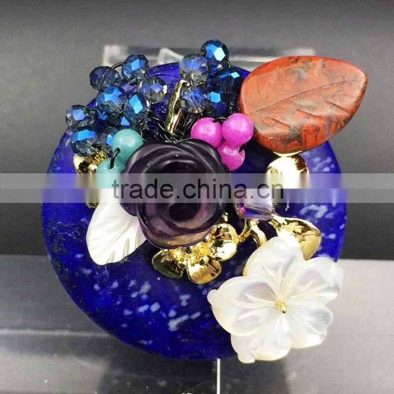 Korean flower crystal agate brooch with rhinestone ornamentnatural stones