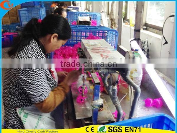 Hot Selling High Quality Novelty Design Emoji with Flying Kiss Face Splat Ball Toy