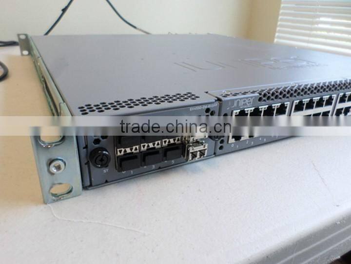 EX4550-32F-DC-AFO EX4550, 32-port 1/10GbE SFP+ converged switch, 650 W DC PS, port side to PSU side airflow