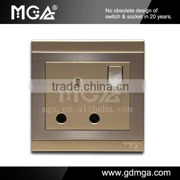 MGA Q7L Series New Design 15A Round Socket