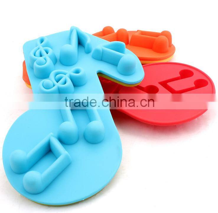 Music note shaped mini silicone ice cube tray
