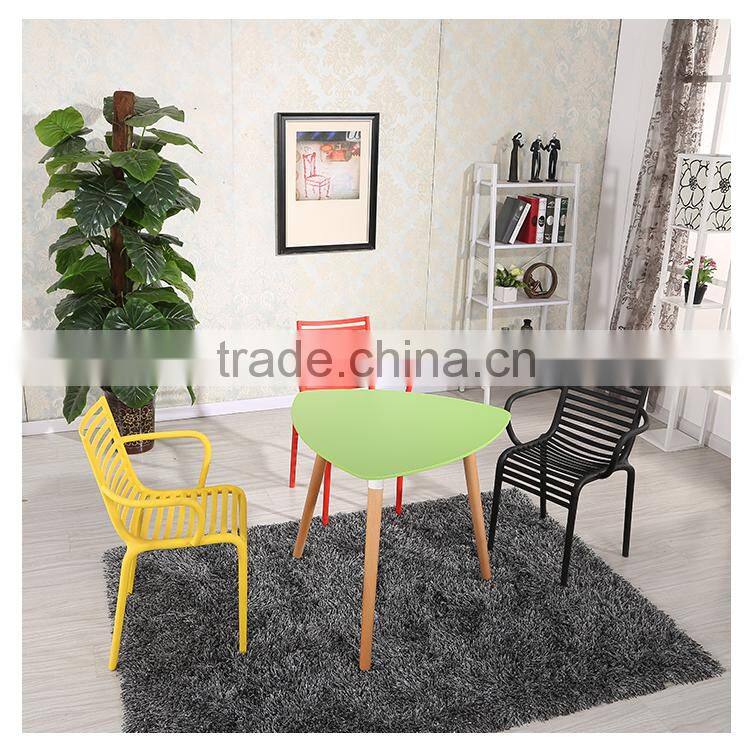 Used plastic armrest dining chairs