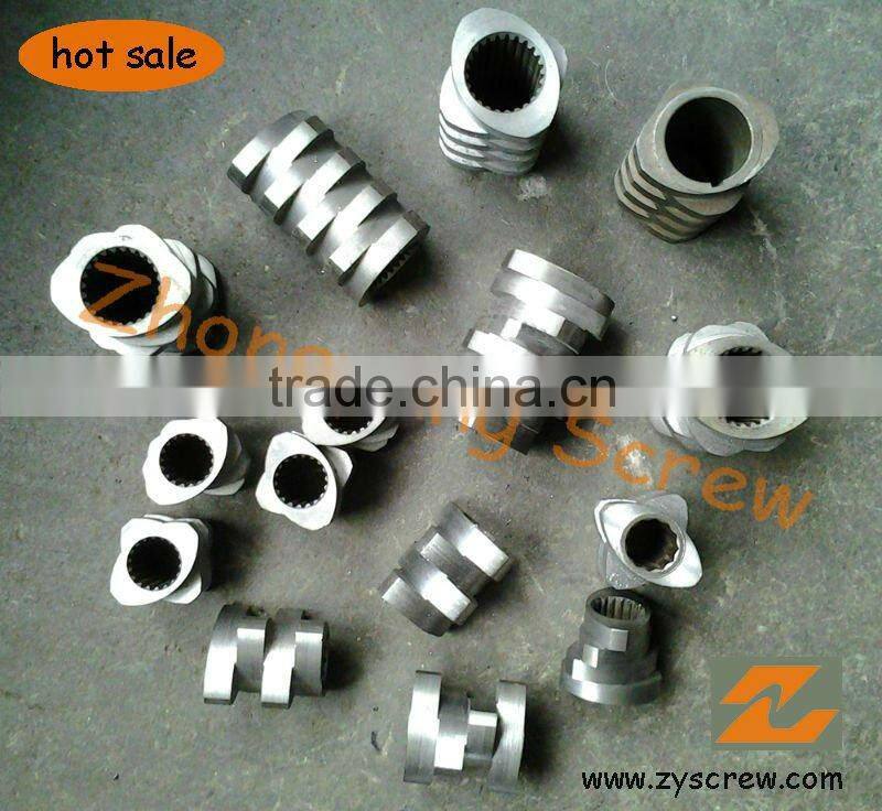 Screw element and segmented barrel for plastic pelletizer