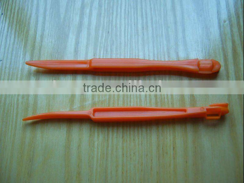 plastic peeler