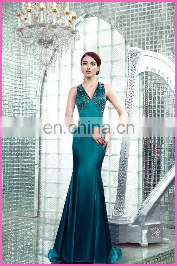 2017 Elegant Crystal Beaded Shealth Mermaid Emerald Green Evening gown