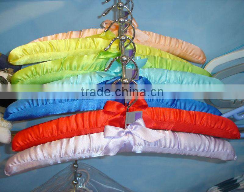 EM1308-002 promotions gift satin hanger classic underwear hanger