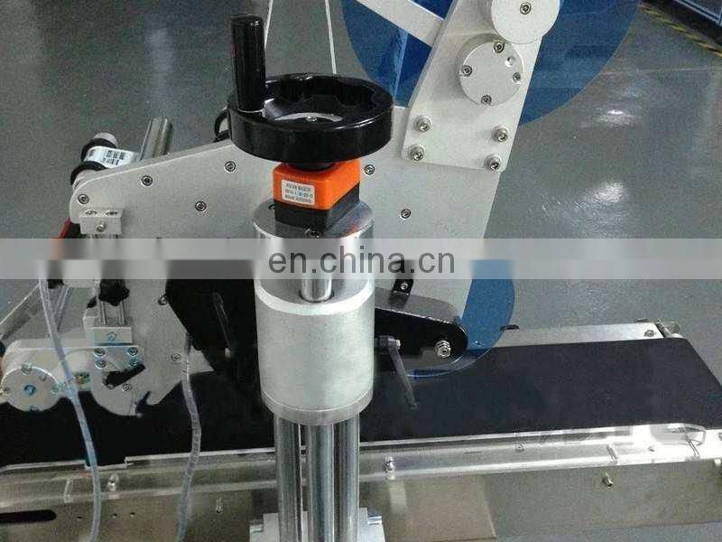 Automatic Surface Label Applicator Flat Square Bottle Labeling Machine