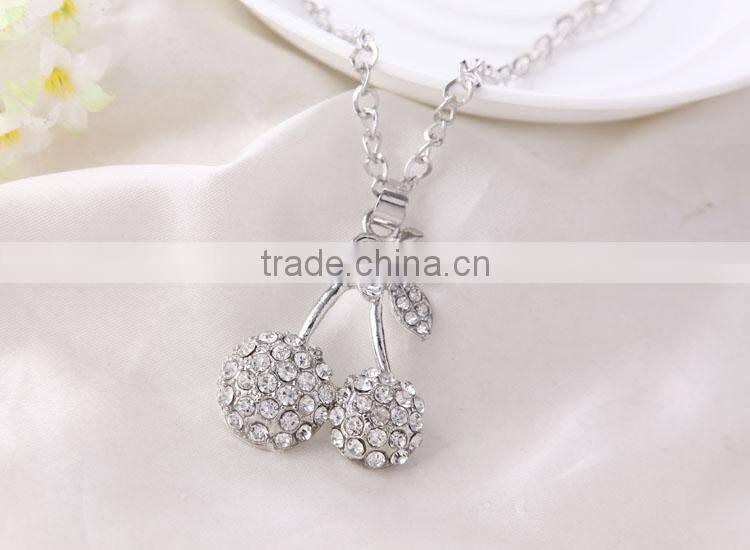 2016 trendy fashion crystal necklace chain cherry shape pendant necklace sells well in alibaba