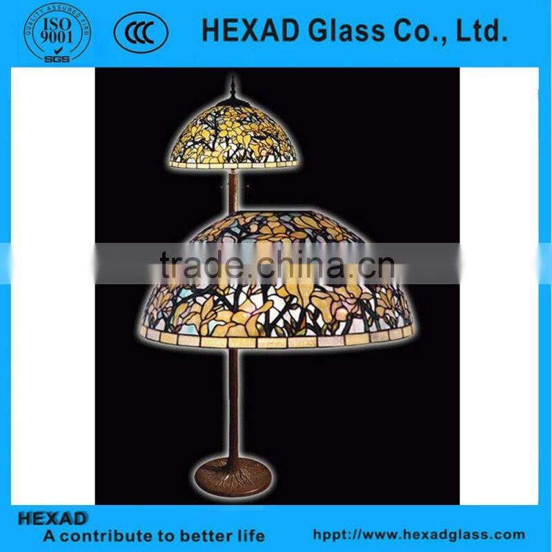 Sale! TIFFANY STYLE STAINED GLASS LAMP