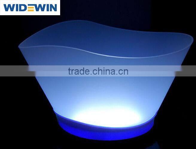 2016 hot and sale plastic led ice bucket with customized logo