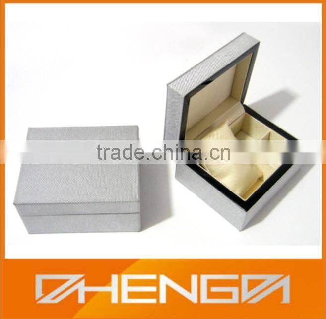 High quality guangzhou factory custom made-in-china elegant wooden watch winder box (ZDS-SJF113)