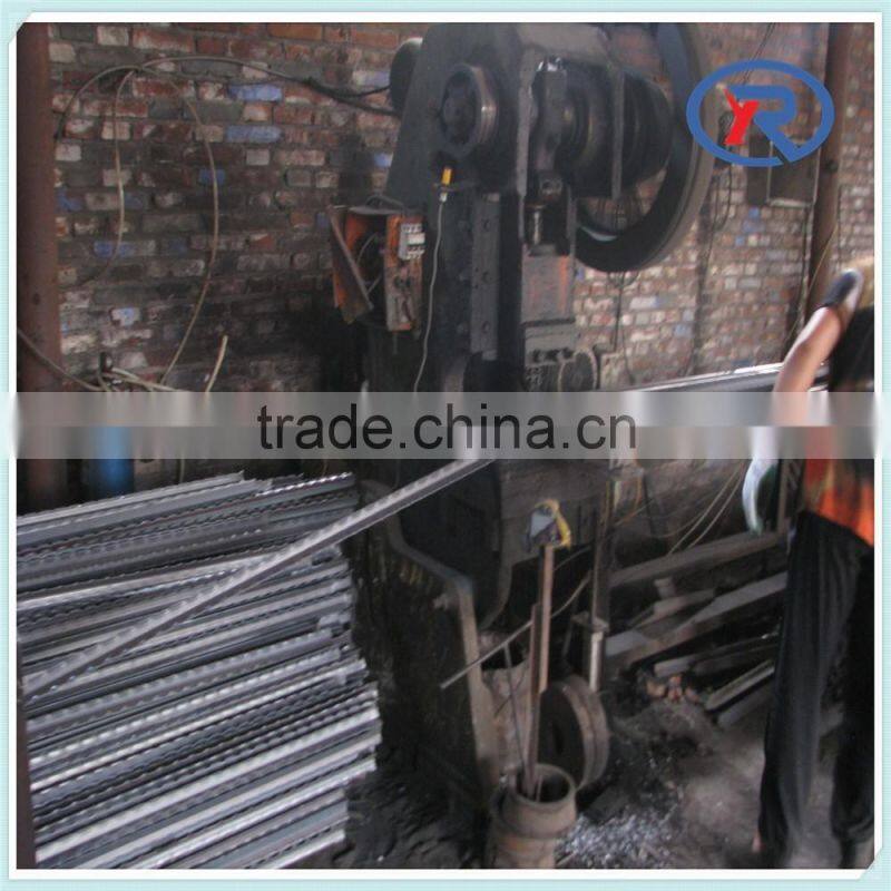 metal y shaped fence post