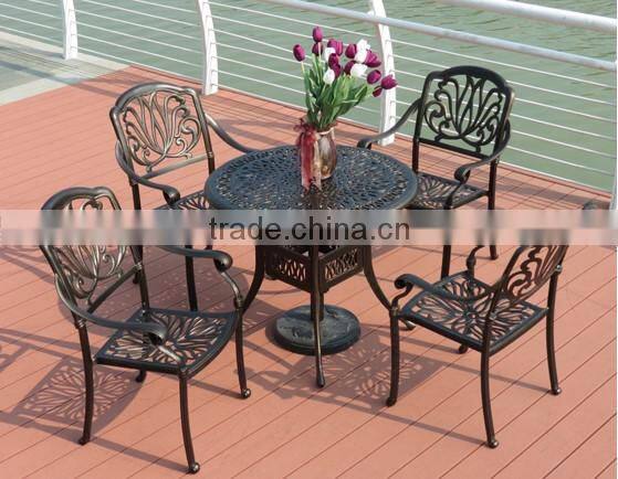Arlau cast aluminum patio table and chairs set