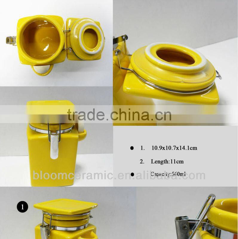 Ceramic sealed storage jar