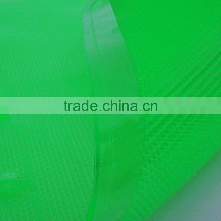 Cheap eco friendly pvc backed anti slip bath mat